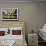 فندق Park 1 *