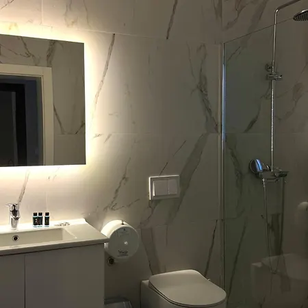 Park 1 * Τίρανα